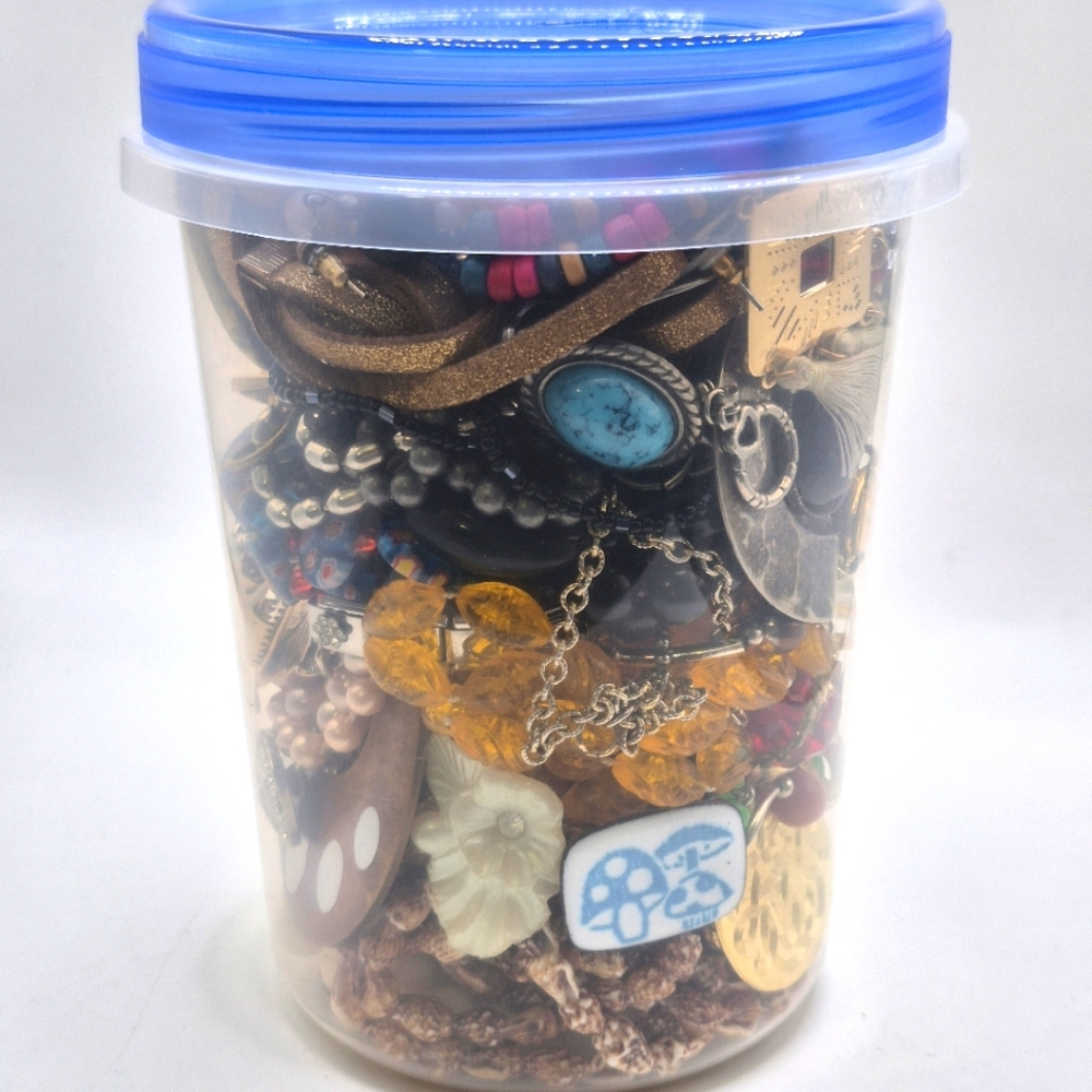 2+ lb VTG to Now Jewelry Jar | Craft, Repair, Wear